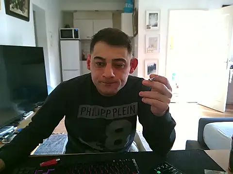 mihaimichael online show from May 2, 8:08 am