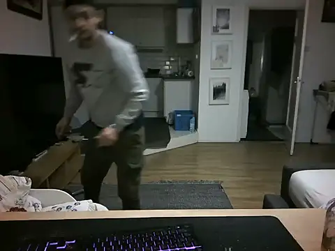 mihaimichael online show from April 30, 8:57 pm