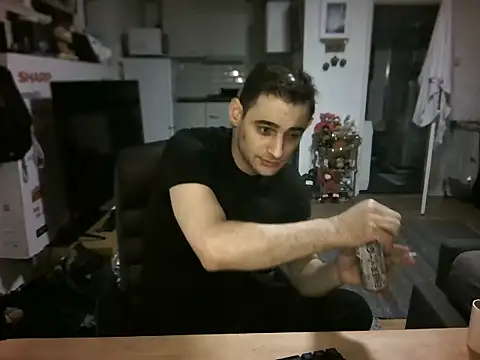 Snapshot of mihaimichael chatting on November 15, 12:03 am mihaimichael online show from November 15, 12:03 am