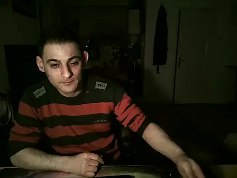 Snapshot of mihaimichael chatting on March 22, 1:43 am mihaimichael online show from March 22, 1:43 am