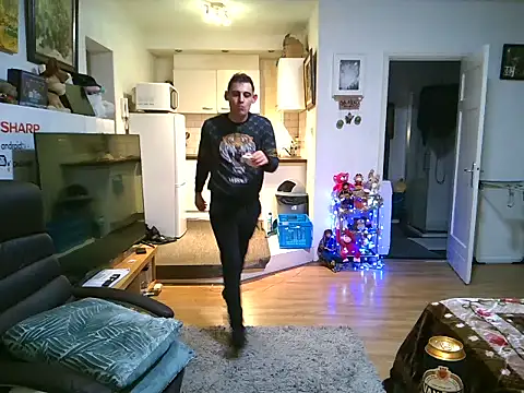 Snapshot of mihaimichael chatting on November 22, 12:21 am mihaimichael online show from November 22, 12:21 am