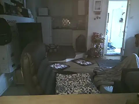 Snapshot of mihaimichael chatting on November 3, 10:52 am mihaimichael online show from November 3, 10:52 am