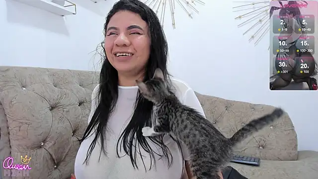 Miah BigBoobs online show from May 9, 5:27 pm