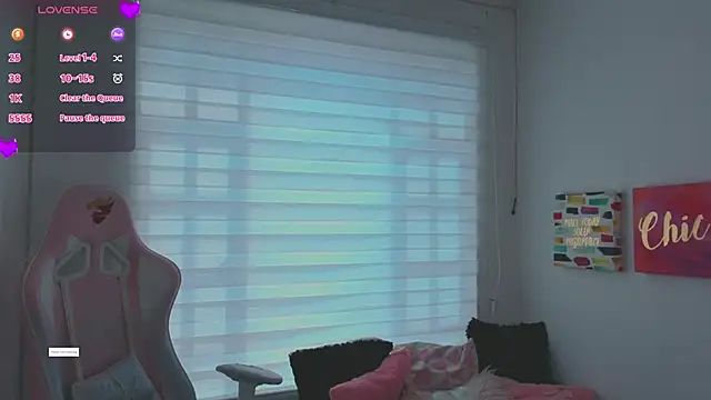 Snapshot of keyla_roberts777 chatting on October 2, 7:06 pm keyla roberts777 online show from October 2, 7:06 pm