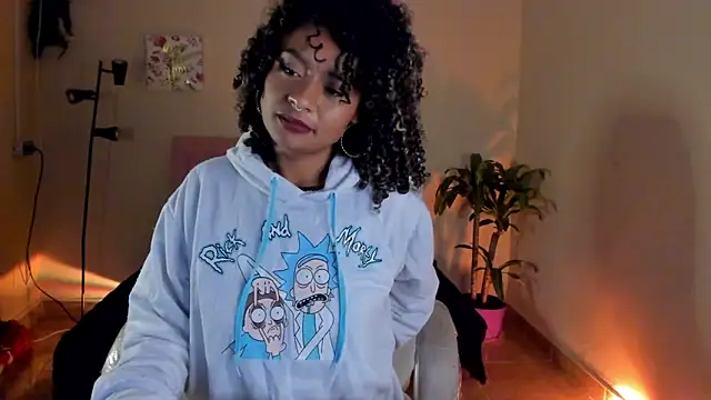 Snapshot of keyla_roberts777 chatting on February 16, 8:21 am keyla roberts777 online show from February 16, 8:21 am