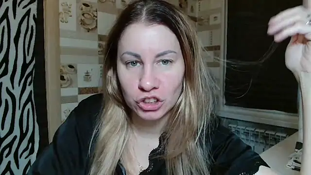 TherestlessKitty online show from April 13, 10:14 pm