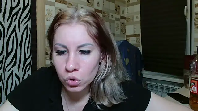 TherestlessKitty online show from June 25, 10:15 pm