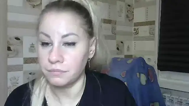 TherestlessKitty online show from December 18, 8:12 pm