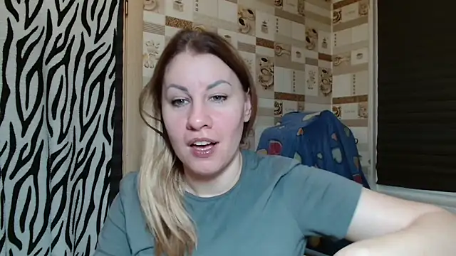 TherestlessKitty online show from April 10, 10:28 pm