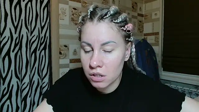 TherestlessKitty online show from May 1, 10:15 pm