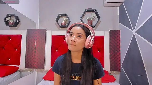 Karoll014 online show from November 26, 11:54 am