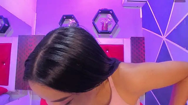 Karoll014 online show from December 5, 12:04 pm