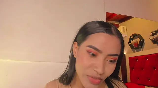 Snapshot of Karoll014 chatting on July 1, 12:05 pm Karoll014 online show from July 1, 12:05 pm