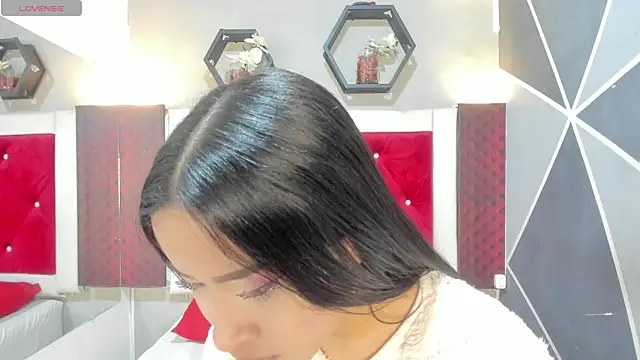 Karoll014 online show from March 11, 11:59 am