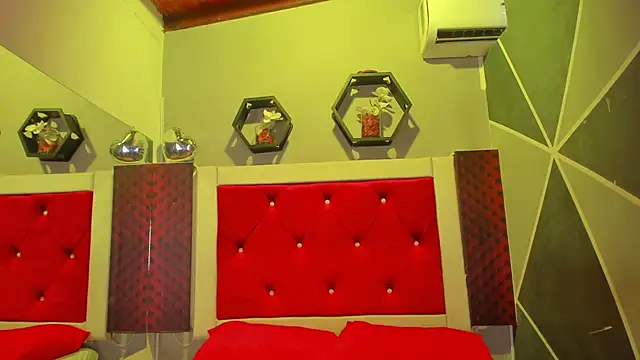 Karoll014 online show from February 9, 12:03 pm