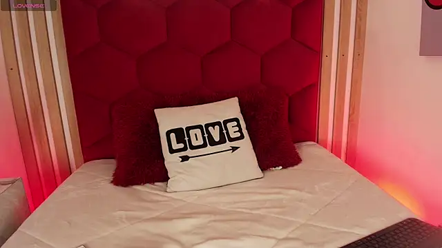 Snapshot of Tayzon_Foxxx chatting on July 5, 8:26 pm Tayzon Foxxx online show from July 5, 8:26 pm
