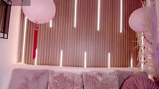 Tayzon Foxxx online show from April 23, 8:32 pm