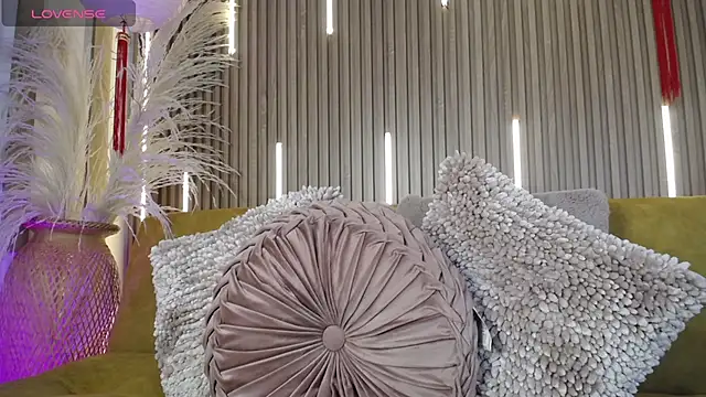 Tayzon Foxxx online show from March 18, 8:21 pm