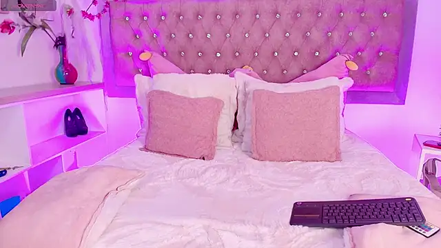 Tayzon Foxxx online show from December 5, 12:59 pm