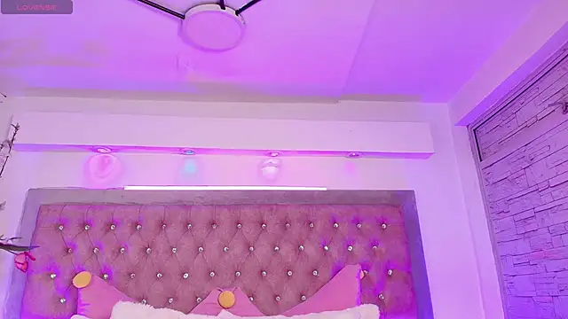 Tayzon Foxxx online show from November 26, 12:16 pm