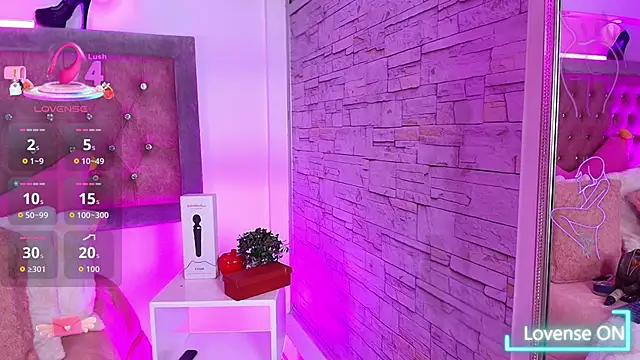 Tayzon Foxxx online show from October 28, 11:31 am