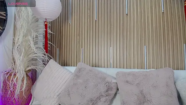 Tayzon Foxxx online show from March 6, 8:15 pm