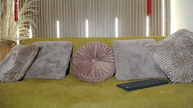 Tayzon Foxxx online show from March 19, 8:31 pm