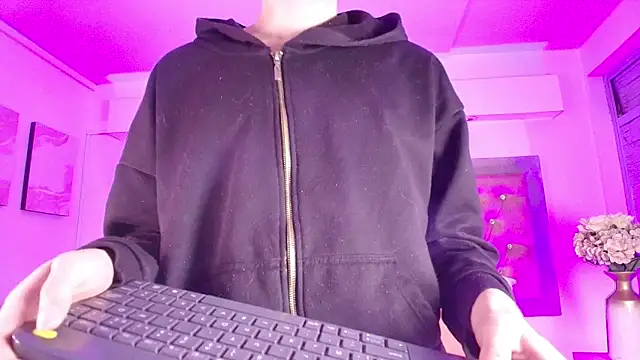 Tayzon Foxxx online show from December 17, 12:10 pm