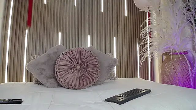 Tayzon Foxxx online show from March 10, 8:24 pm