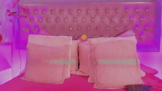 Tayzon Foxxx online show from November 18, 12:41 pm