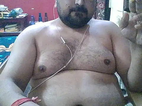 ARYANAVAILABLE online show from October 28, 11:14 pm