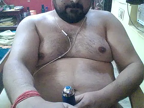 ARYANAVAILABLE online show from November 6, 8:02 pm