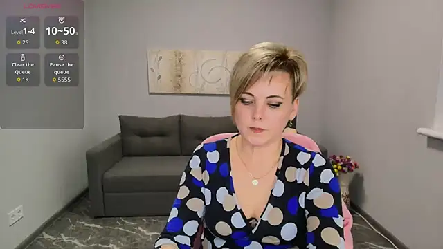 Julia Wilsone online show from February 20, 1:24 pm