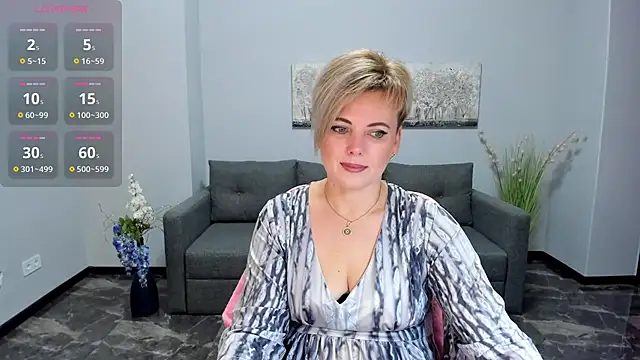 Julia Wilsone online show from December 2, 6:48 am