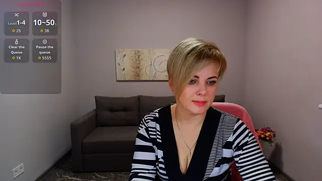 Julia Wilsone online show from February 1, 7:17 am