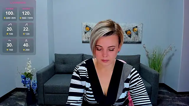 Julia Wilsone online show from November 2, 6:40 am