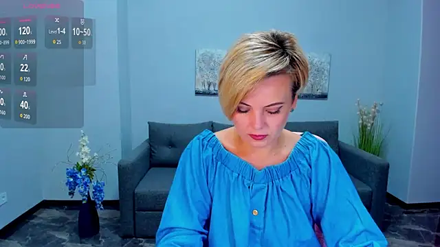 Julia Wilsone online show from September 19, 6:06 am