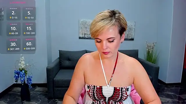 Julia Wilsone online show from September 18, 5:43 am