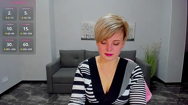Julia Wilsone online show from March 4, 12:33 pm