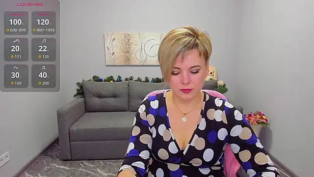 Julia Wilsone online show from January 6, 6:50 am