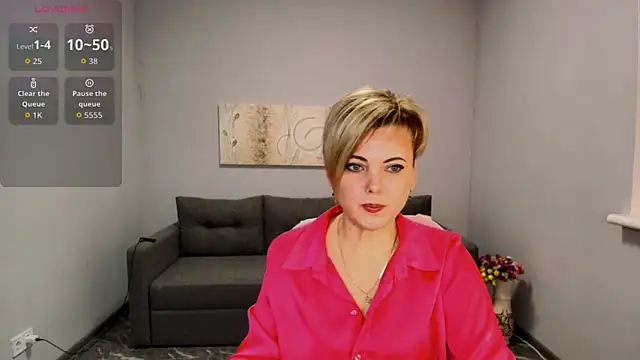 Julia Wilsone online show from February 21, 6:59 am