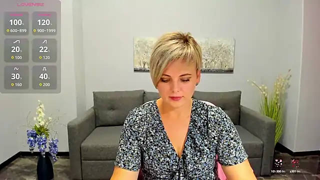 Julia Wilsone online show from September 26, 12:01 pm