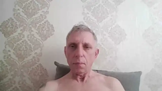 BobbyXRoyal online show from June 2, 4:34 am