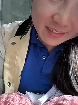 Snapshot of Sweetlove_77 chatting on February 26, 4:52 am Sweetlove 77 online show from February 26, 4:52 am