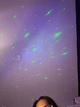 Snapshot of AlisonHoot69 chatting on November 3, 5:23 am AlisonHoot69 online show from November 3, 5:23 am