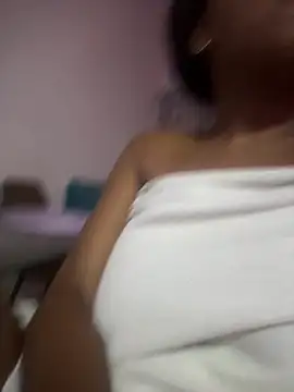 AlisonHoot69 online show from January 8, 12:49 am