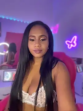 AlisonHoot69 online show from May 3, 6:22 pm