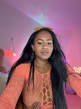 AlisonHoot69 online show from July 2, 7:31 pm