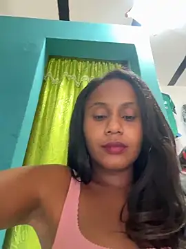 Snapshot of AlisonHoot69 chatting on October 27, 6:20 pm AlisonHoot69 online show from October 27, 6:20 pm