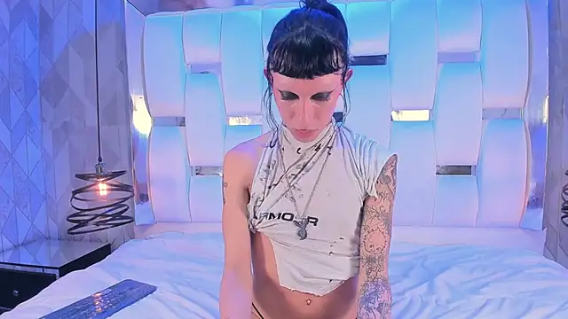 MadisonWood01 online show from February 13, 4:45 am